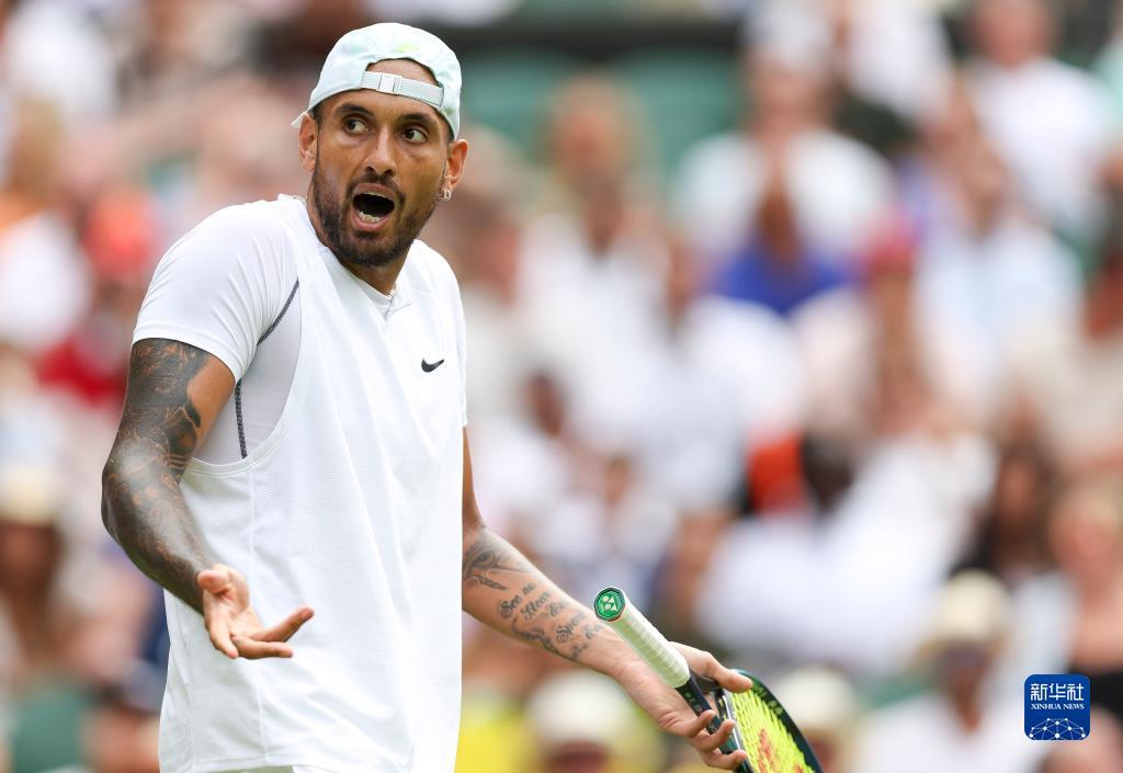 星后卫的突 星后卫的突